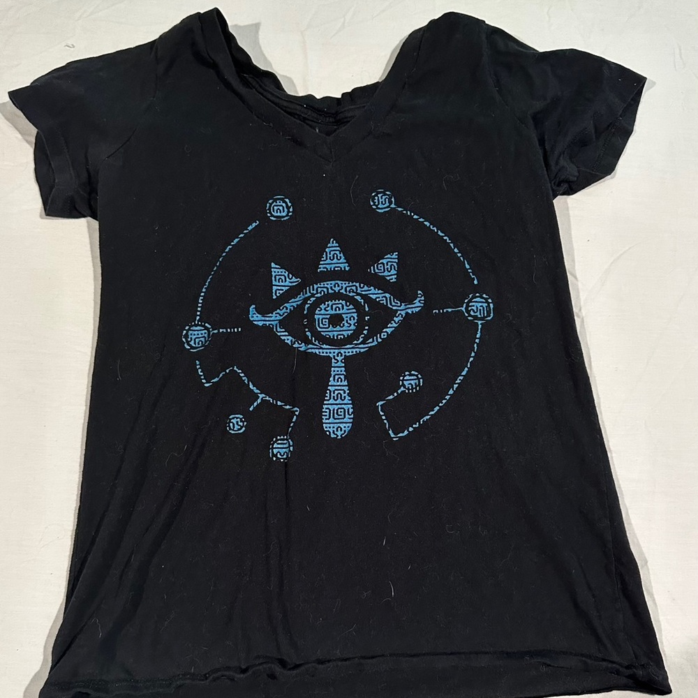 Black Zelda graphic tee | XL
